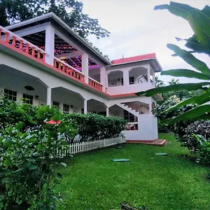 ** Pensión Polish Princess Jamaica