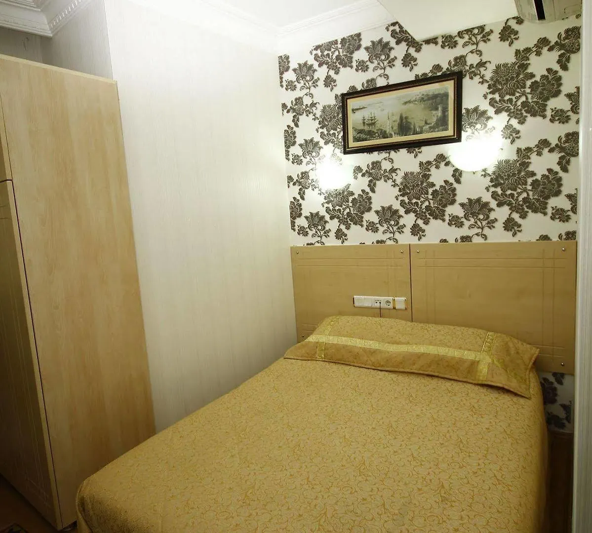 Hotel California Istanbul 3*,  Turkey