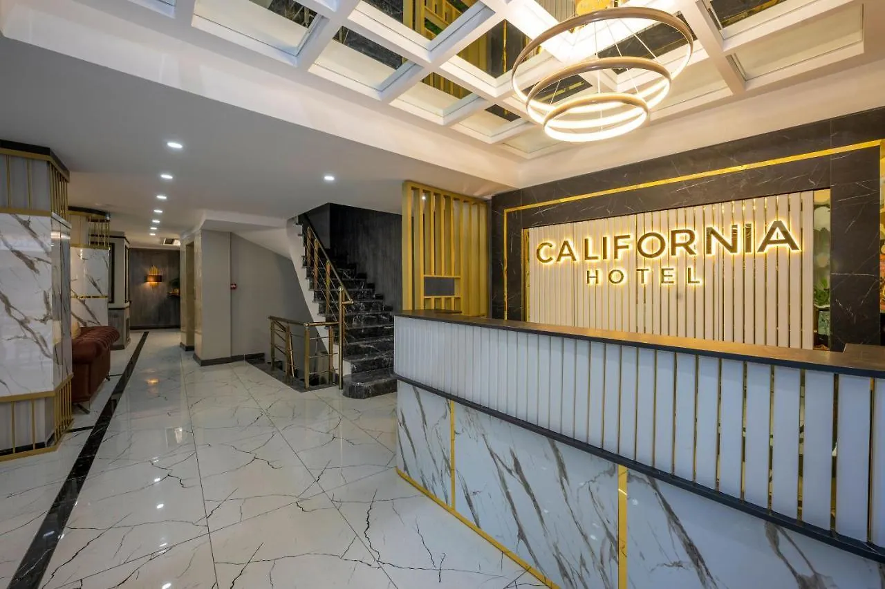 Hotel California Стамбул