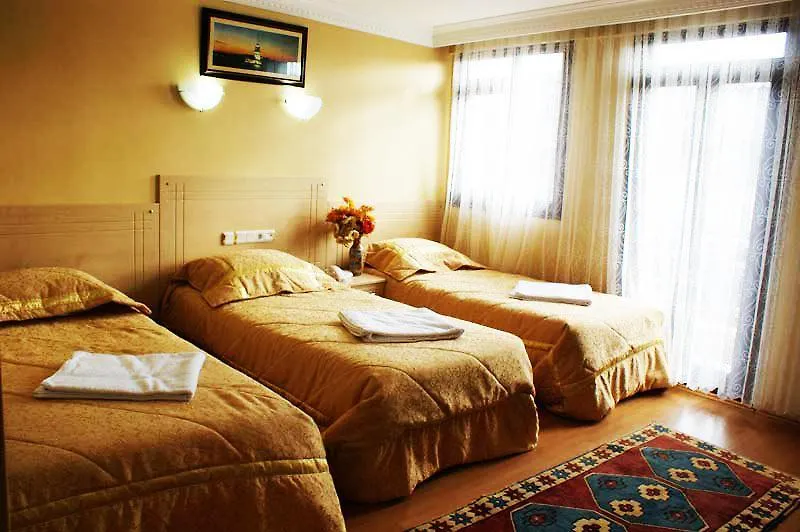 Hotel California Стамбул
